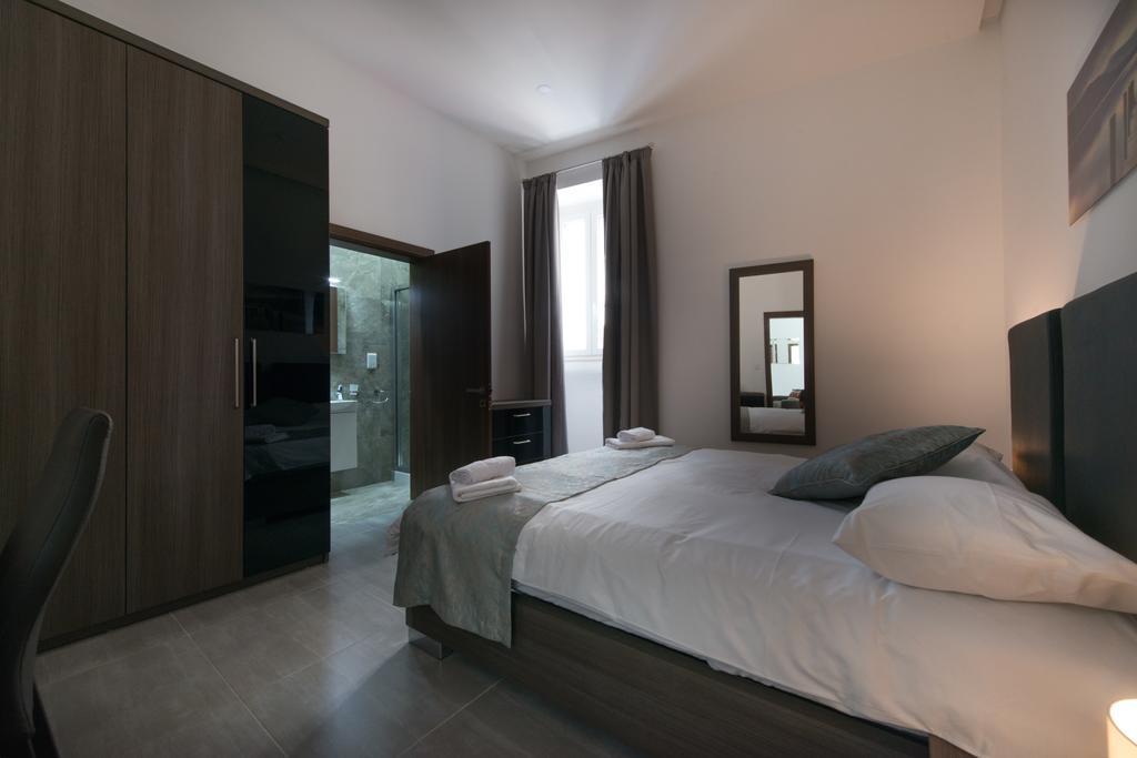 Hacienda Apartments Sliema Exterior photo
